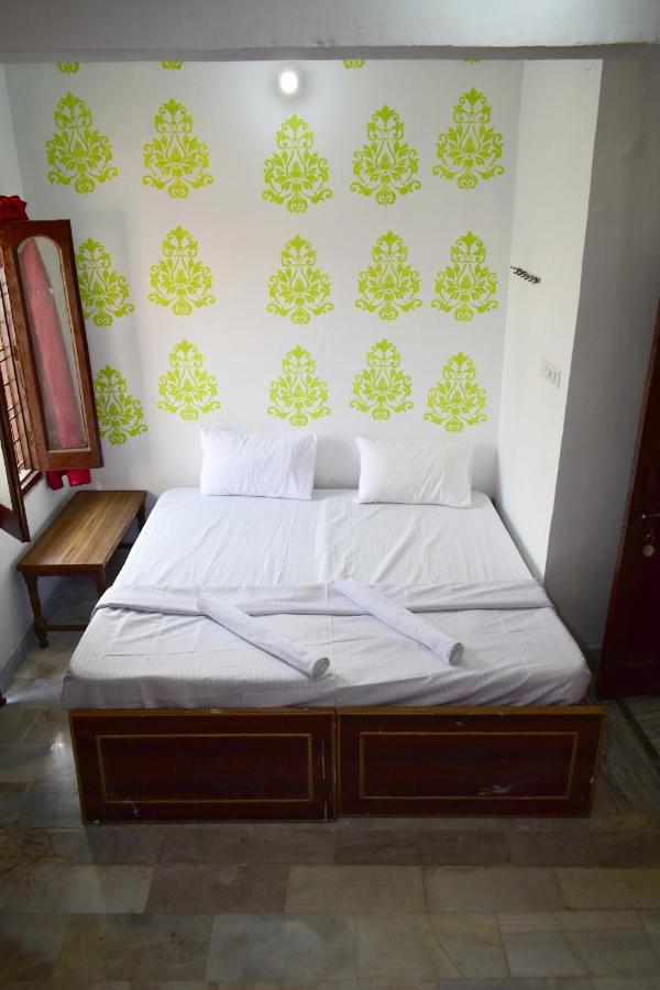 Sandhya Guest House Varanasi Near Ganga River Eksteriør billede