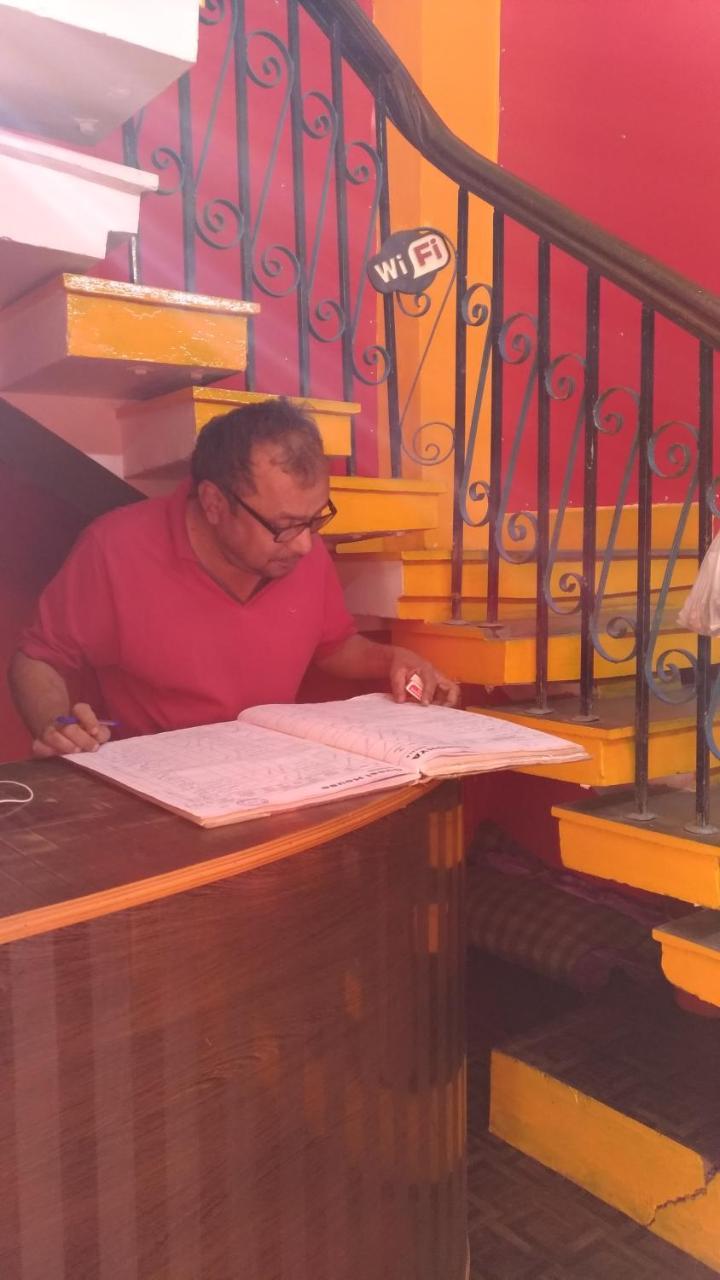 Sandhya Guest House Varanasi Near Ganga River Eksteriør billede