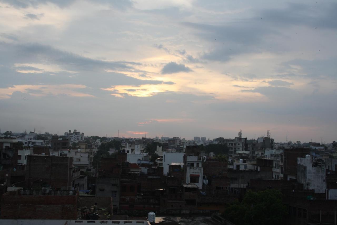Sandhya Guest House Varanasi Near Ganga River Eksteriør billede